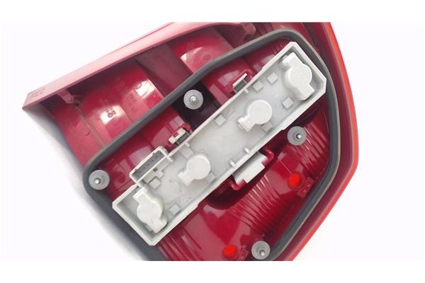 Recambio de piloto trasero izquierdo para skoda octavia berlina (1z3) 1.9 tdi referencia OEM IAM 1Z9945111B 1Z5945111A 