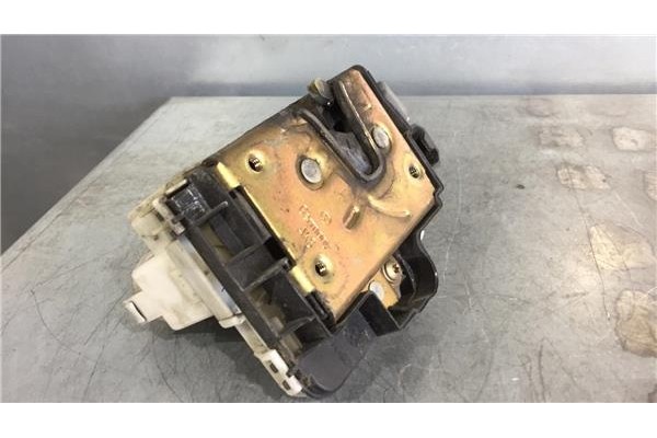 Recambio de cierre electromagnetico delantero derecho para volkswagen polo berlina (6n1)(1994) 75 1.6 referencia OEM IAM 6N18370