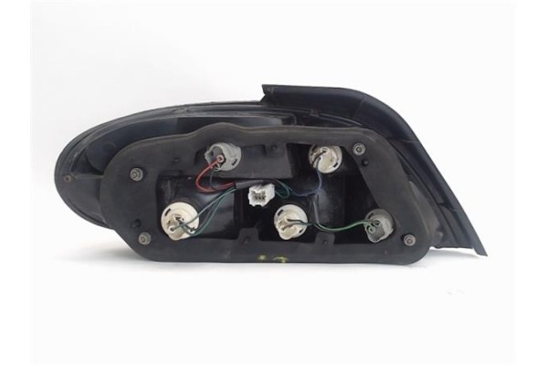 Recambio de piloto trasero derecho para hyundai lantra berlina (rd) referencia OEM IAM 9240229020 92402A 