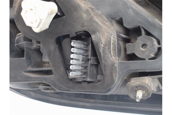 Recambio de piloto trasero derecho para opel astra h berlina referencia OEM IAM 1222112  