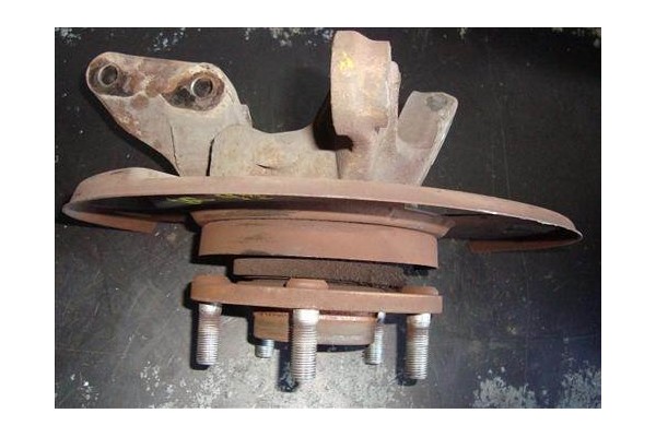 Recambio de mangueta delantero derecha para nissan vanette cargo (hc23) 2.3 d referencia OEM IAM 400149C501  