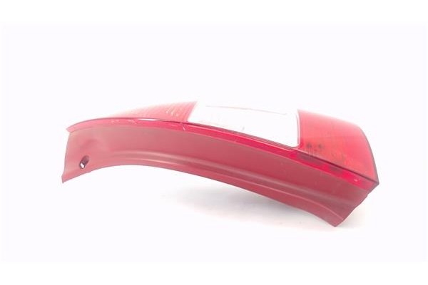 Recambio de piloto trasero derecho para citroen c3 1.1 i referencia OEM IAM 6351Q3  