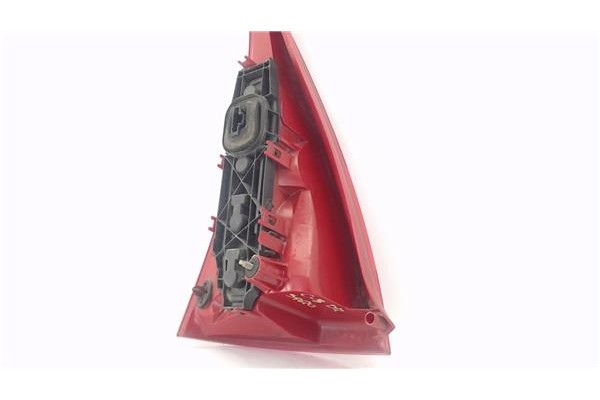 Recambio de piloto trasero derecho para citroen c3 1.1 i referencia OEM IAM 6351Q3  