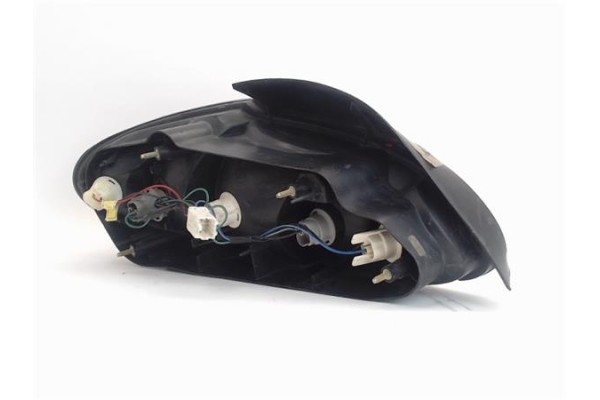 Recambio de piloto trasero derecho para hyundai lantra berlina (rd) referencia OEM IAM 9240229520  