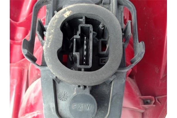 Recambio de piloto trasero izquierdo para citroen c2 referencia OEM IAM 3CKX13405AA 79998D 