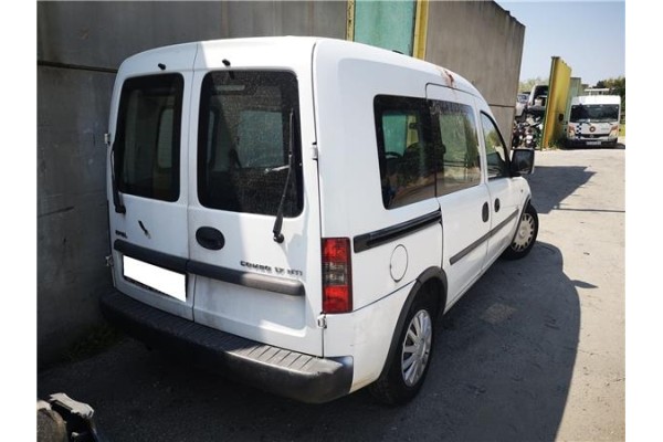 opel combo (corsa c) del año 2004