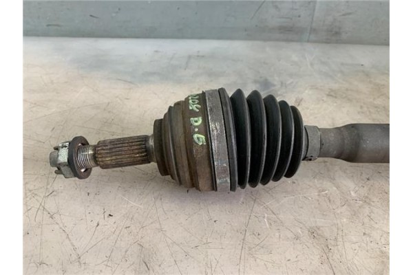 Recambio de palier delantero izquierdo para dacia sandero i 1.6 ambiance referencia OEM IAM 8200499304  