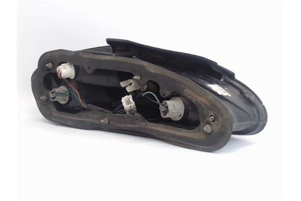 Recambio de piloto trasero derecho para hyundai coupe (j2) referencia OEM IAM R92402275  