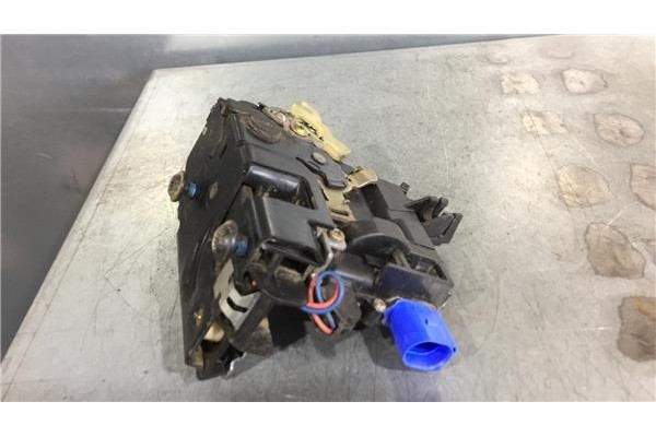 Recambio de cierre electromagnetico trasero izquierdo para skoda fabia (6y2/6y3)(2000) 1.9 classic [1,9 ltr. - 47 kw sdi cat (as