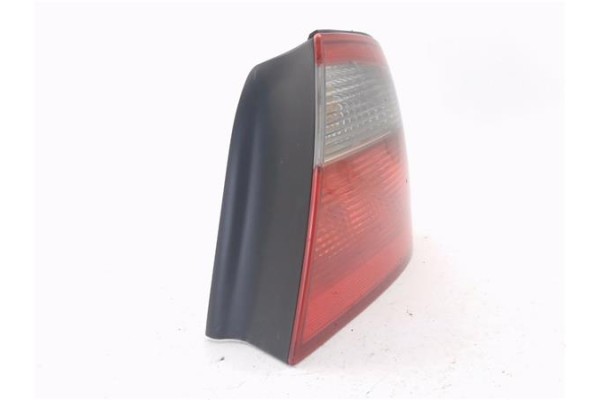 Recambio de piloto trasero derecho para saab 9-5 berlina 2.0 t e ecopower referencia OEM IAM 5142203  