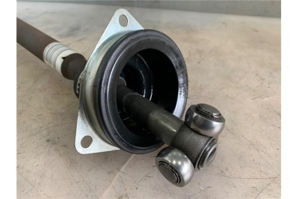Recambio de palier delantero izquierdo para dacia sandero i 1.6 ambiance referencia OEM IAM 8200499304  