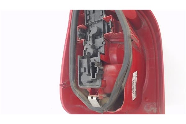 Recambio de piloto trasero derecho para citroen xsara picasso 1.8 16v referencia OEM IAM 6351T2 9631563980 