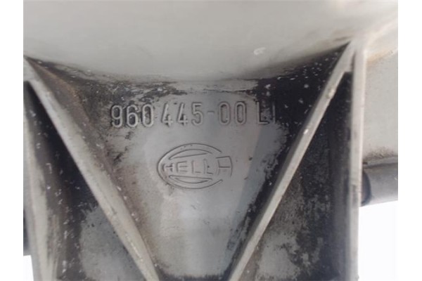 Recambio de faro delantero dcho para seat malaga referencia OEM IAM 96044500LI 12131000 
