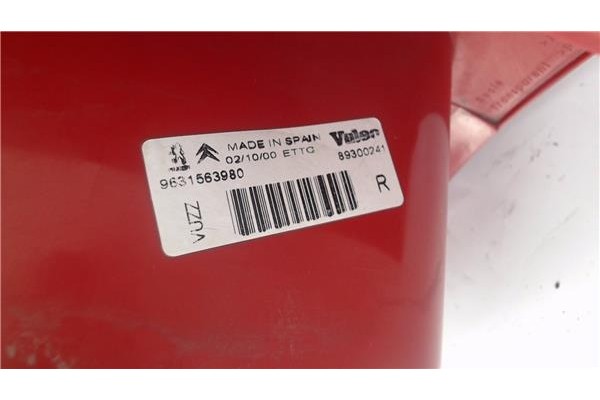 Recambio de piloto trasero derecho para citroen xsara picasso 1.8 16v referencia OEM IAM 6351T2 9631563980 