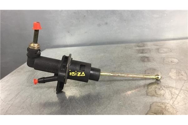 Recambio de bombin embrague para seat ibiza (6k1)(08.1999 ) 1.9 signo [1,9 ltr. - 81 kw tdi] referencia OEM IAM 6K1721401  