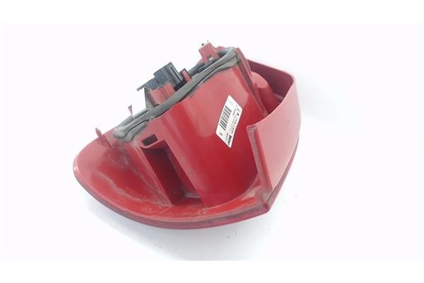 Recambio de piloto trasero derecho para citroen xsara picasso 1.8 16v referencia OEM IAM 6351T2 9631563980 