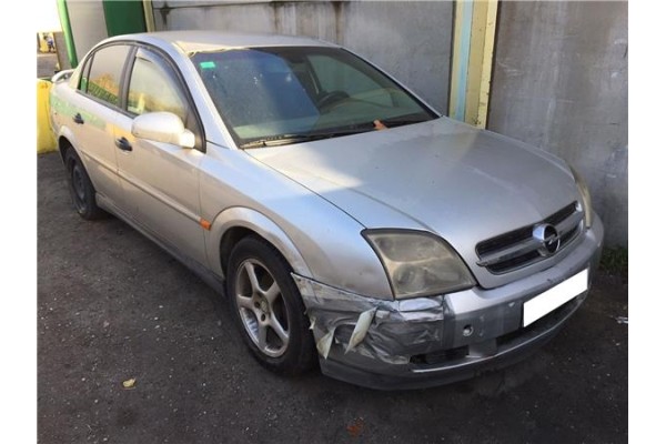 opel vectra c berlina del año 2003