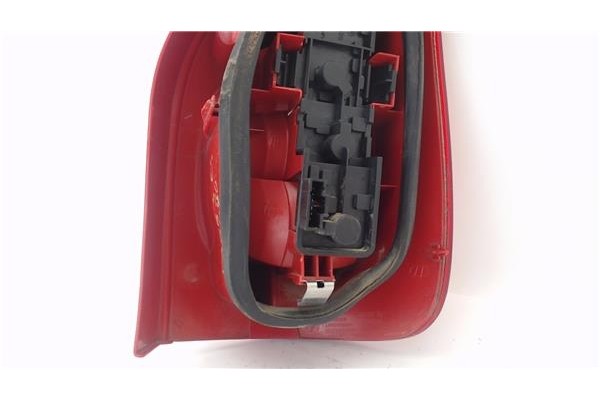 Recambio de piloto trasero izquierdo para citroen xsara picasso 1.8 16v referencia OEM IAM 6350T2  