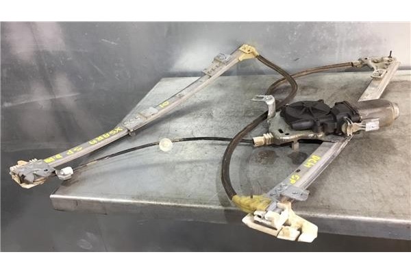 Recambio de mecanismo elevalunas delantero derecho para citroen xsara berlina 1.4 satisfaction referencia OEM IAM 115494 400679T