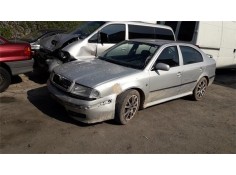 skoda octavia berlina (1u2) del año 2001
