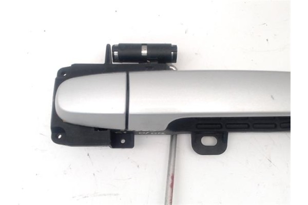 Recambio de maneta exterior delantero derecha para citroen c1 1.2 feel referencia OEM IAM 1612194180  