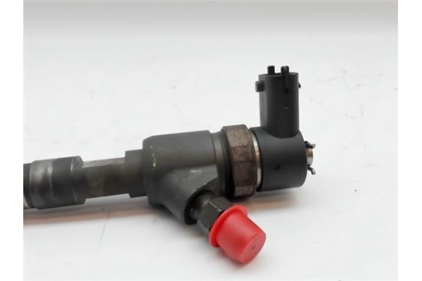 Recambio de inyector para opel corsa d 1.3 cdti referencia OEM IAM 8IAAA687P  