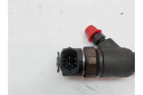 Recambio de inyector para opel corsa d 1.3 cdti referencia OEM IAM 8IAAA687P  