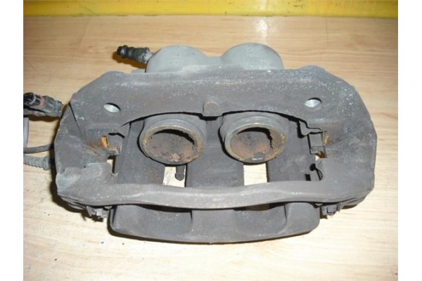 Recambio de pinza freno delantero izquierda para mercedes-benz vito / mixto furgón (w639) 111 cdi referencia OEM IAM A6394200483