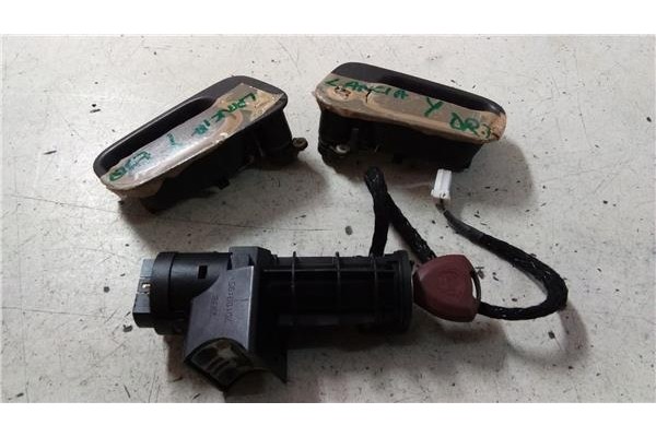 Recambio de llave para lancia y (840a) referencia OEM IAM   