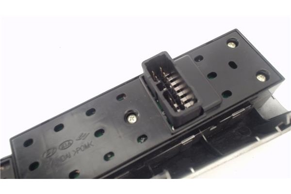 Recambio de mando elevalunas delantero izquierdo para kia sportage (km) 2.0 crdi referencia OEM IAM 4834931110  