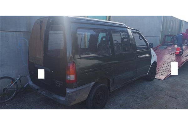 nissan vanette cargo del año 1999