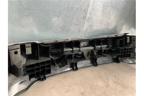 Recambio de paragolpes trasero para renault clio iii 1.5 dci referencia OEM IAM 7701209539  