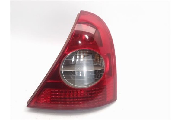 Recambio de piloto trasero derecho para renault clio ii fase ii (b/cb0) referencia OEM IAM 82000714140 89023923 