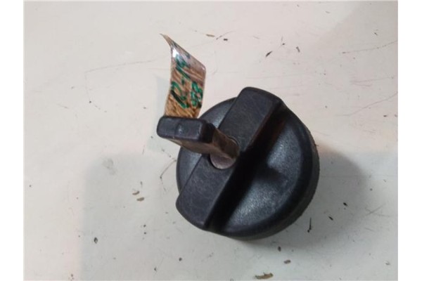 Recambio de tapon combustible para renault 19 ii (b/c53_) 1.2 referencia OEM IAM    Recambio de tapon combustible para renault 19 ii (b/c53_) 1.2 referencia OEM IAM