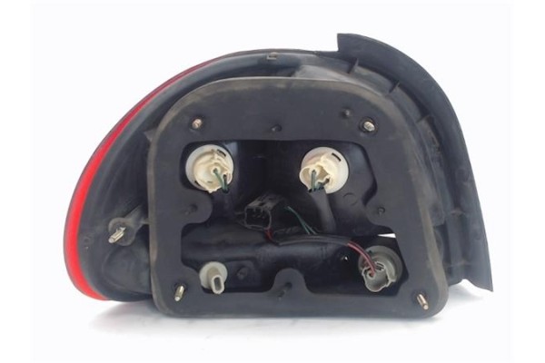 Recambio de piloto trasero derecho para hyundai accent (x3) referencia OEM IAM 9242022210  