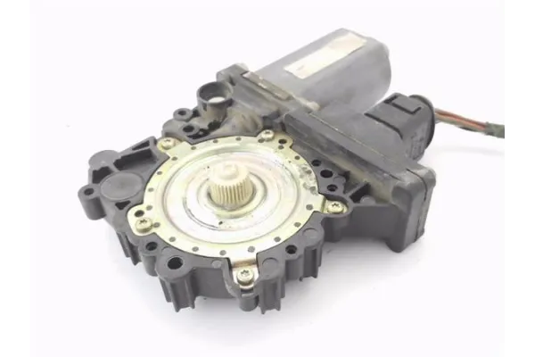 Recambio de motor elevalunas delantero derecho para audi a3 (8l) 1.9 tdi ambiente referencia OEM IAM 8L4959802C  