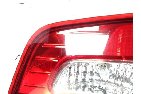 Recambio de piloto porton trasero derecho para renault koleos i referencia OEM IAM   