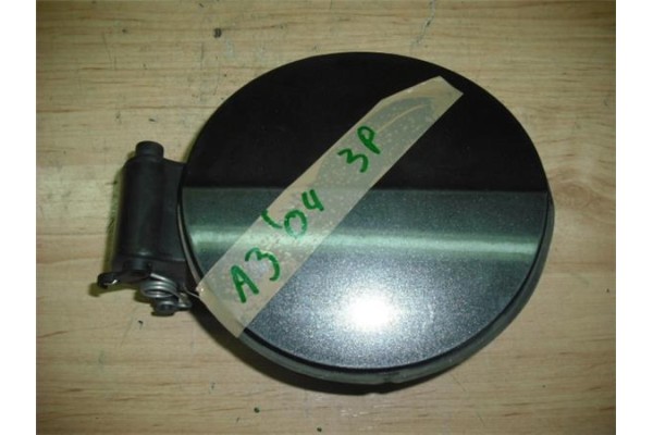 Recambio de tapa exterior combustible para audi a3 (8p1) 2.0 tdi 16v referencia OEM IAM 8P0010422B  