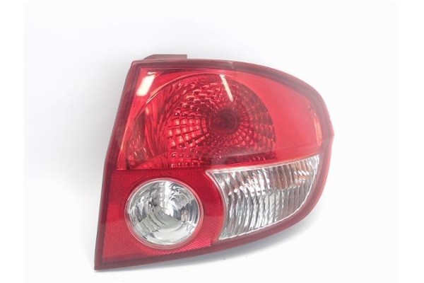 Recambio de piloto trasero derecho para hyundai getz (tb) referencia OEM IAM 924021C010  