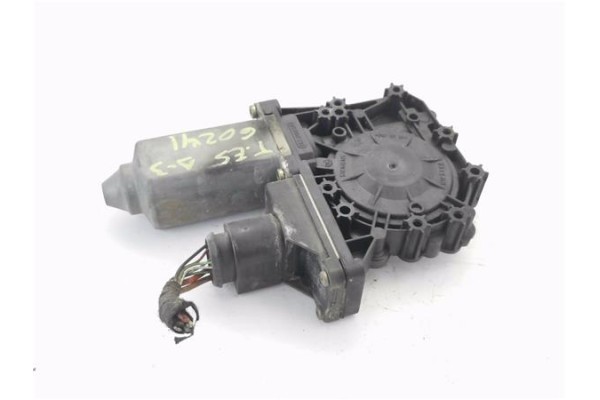 Recambio de motor elevalunas trasero izquierdo para audi a3 (8l) 1.9 tdi ambiente referencia OEM IAM 8L4959801A  