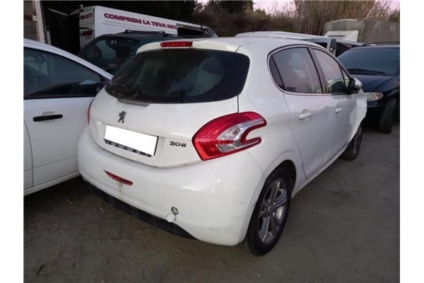 peugeot 208 del año 2015