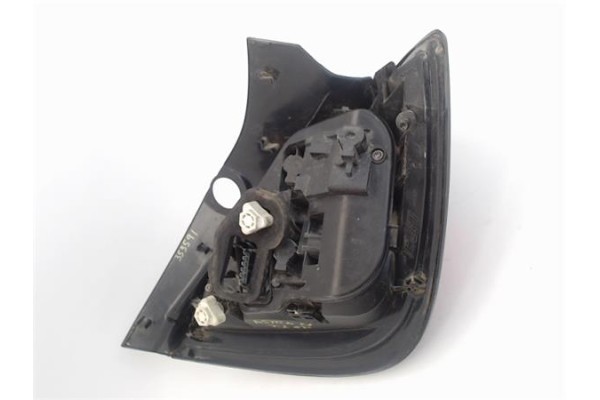 Recambio de piloto trasero izquierdo para opel astra h berlina referencia OEM IAM 159727 24461835 