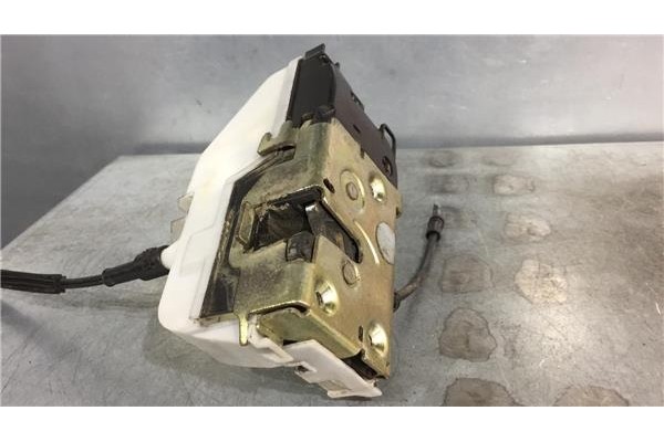 Recambio de cierre electromagnetico delantero derecho para renault laguna ii (bg0)(2001) 2.0 dci (bg1t) referencia OEM IAM   