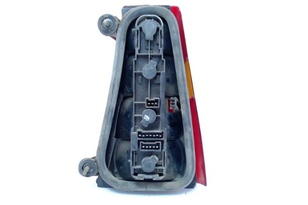 Recambio de piloto trasero izquierdo para citroen ax referencia OEM IAM 95659631  