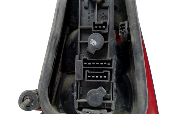 Recambio de piloto trasero izquierdo para citroen ax referencia OEM IAM 95659631  