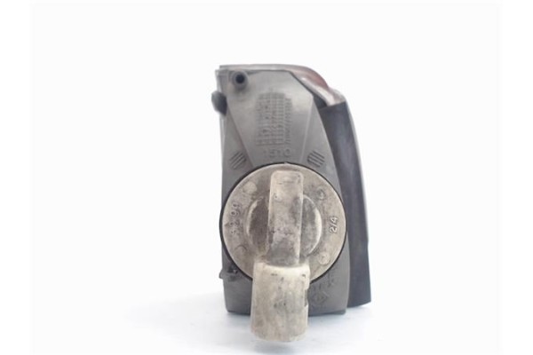Recambio de intermitente delantero dcho para renault r 19 berl. con portón (b/c53) referencia OEM IAM 7700815978  