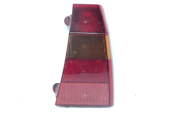 Recambio de piloto trasero derecho para citroen ax referencia OEM IAM 95659632  