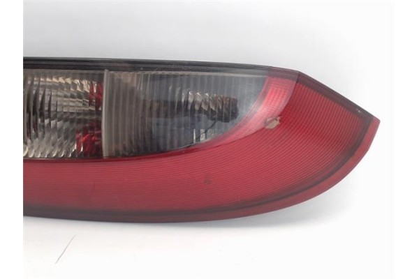 Recambio de piloto trasero derecho para opel corsa c referencia OEM IAM 09114337 89302181 