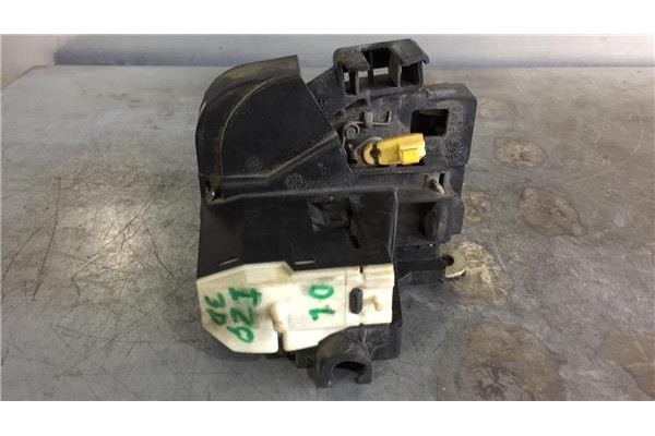 Recambio de cierre electromagnetico delantero izquierdo para renault clio ii fase i (b/cb0) 1.9 dti (b/cb0u) referencia OEM IAM 