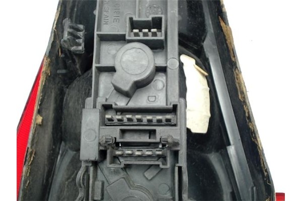 Recambio de piloto trasero derecho para citroen ax referencia OEM IAM 95659632  